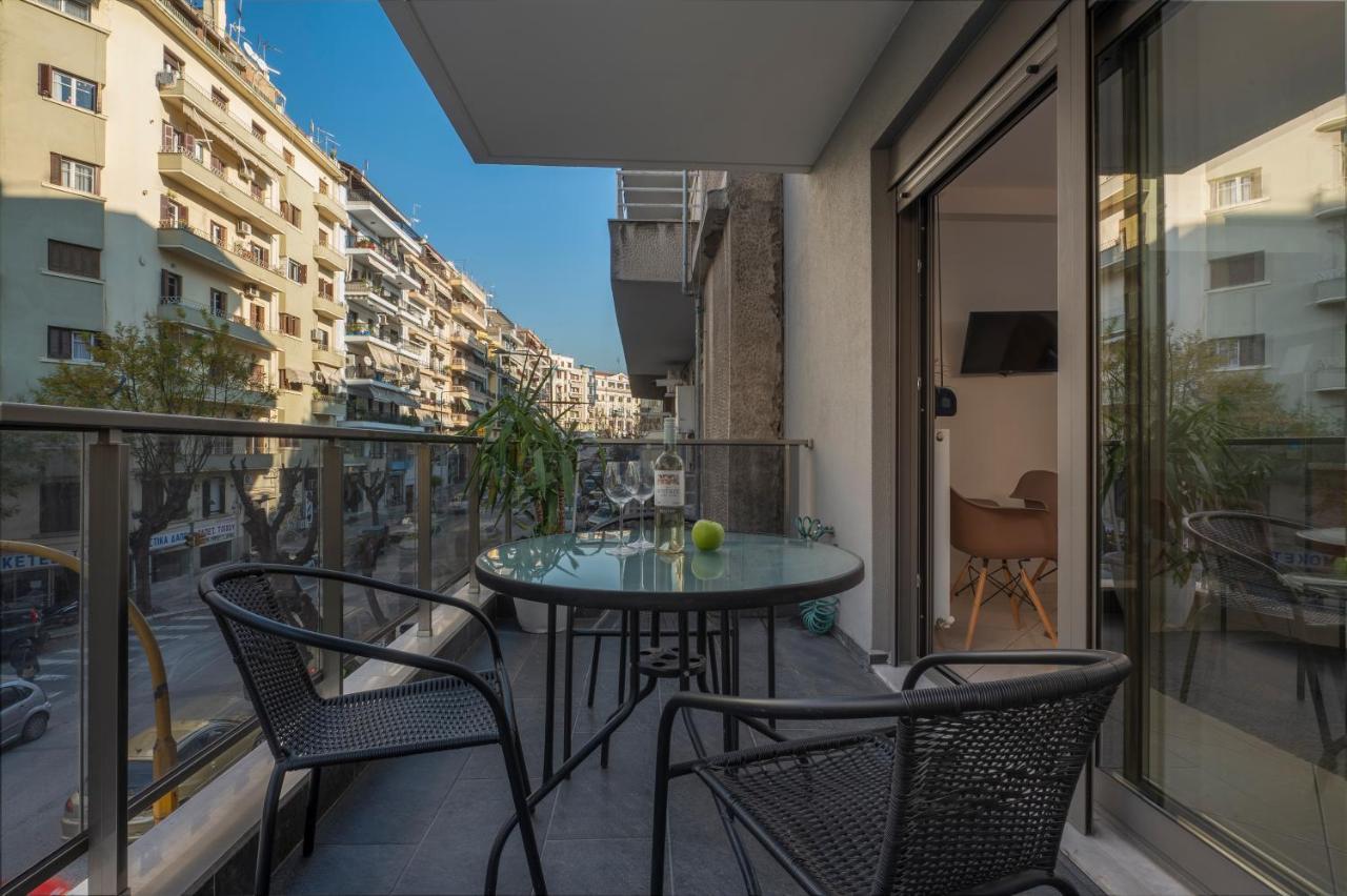 Antigonidon Square * Saloniki